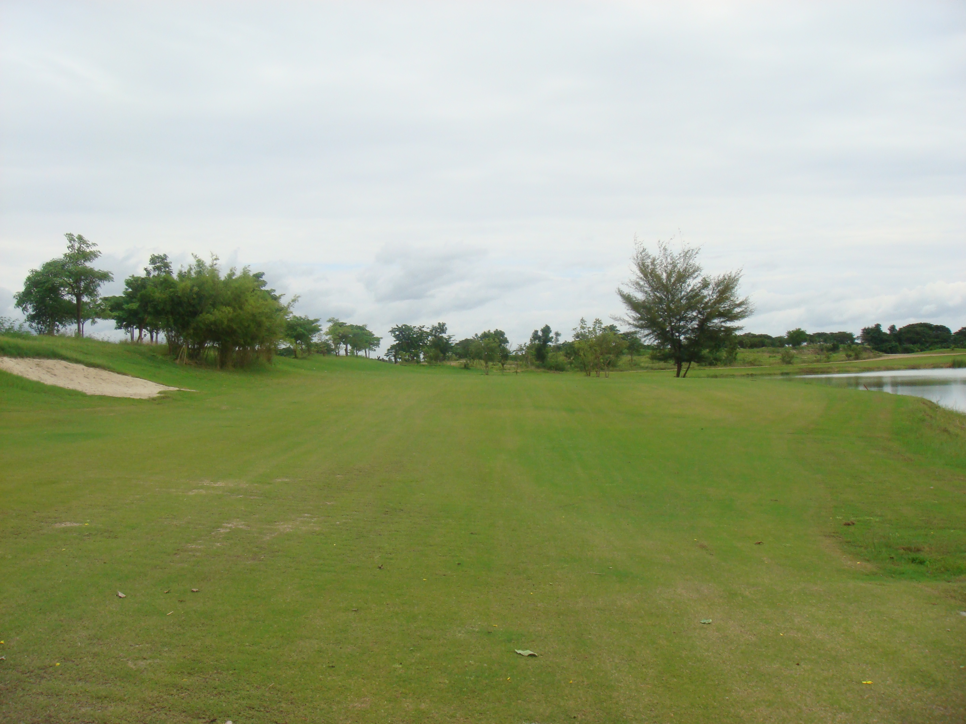 Blue Sapphire Golf & Resort (